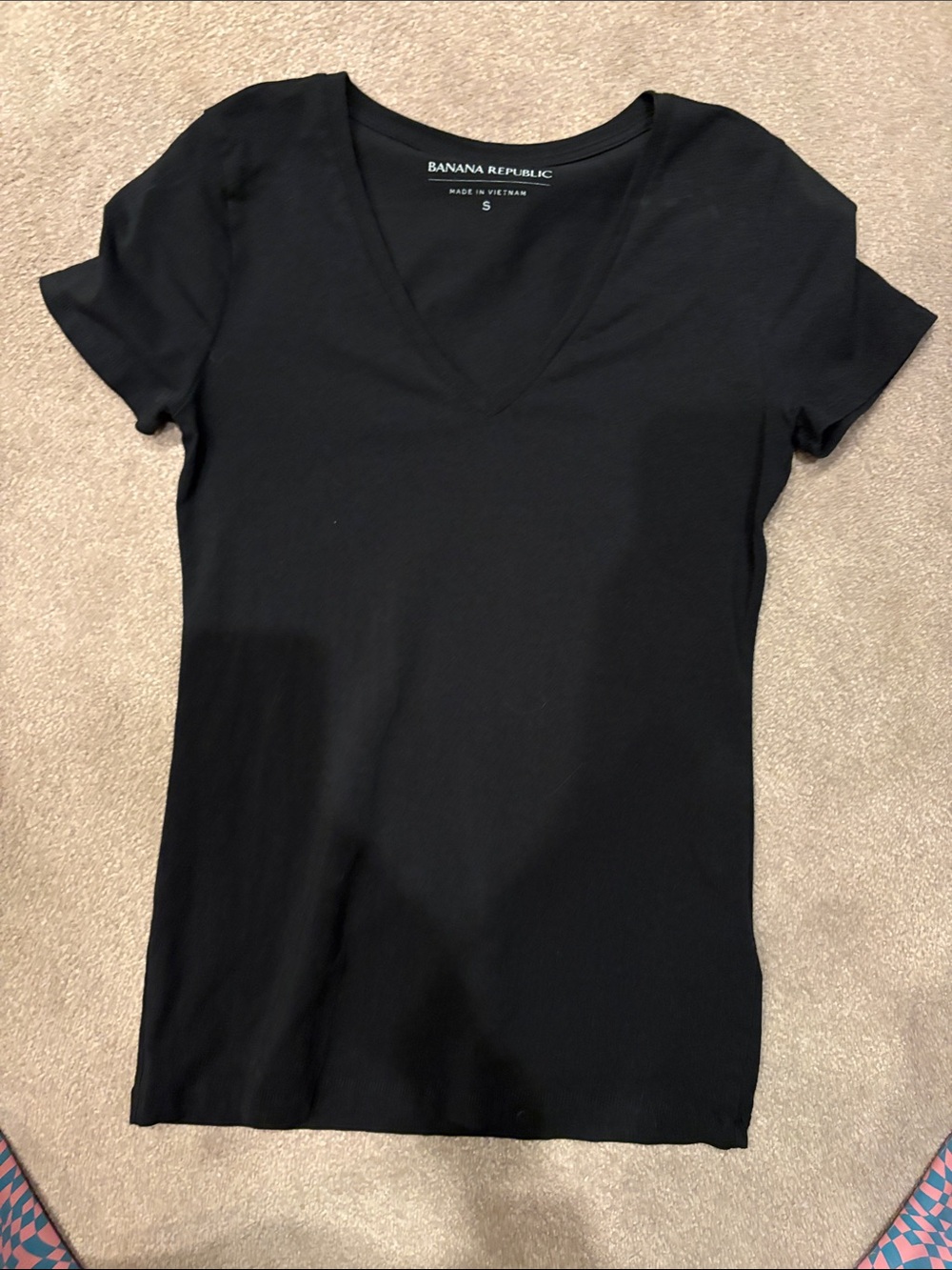 Banana Republic Black V‑Neck Short Sleeve Tee